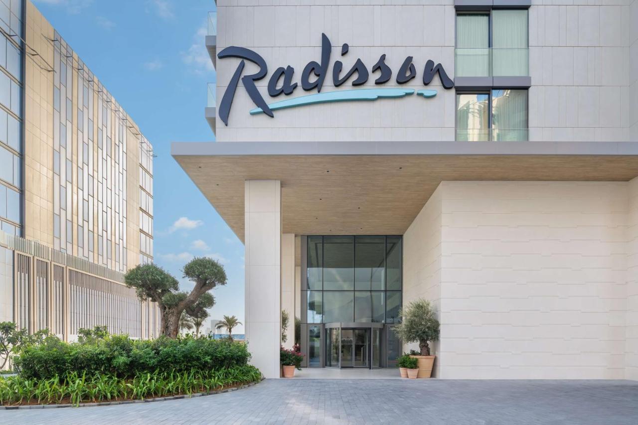 Radisson Beach Resort Palm Jumeirah Дубай Екстериор снимка